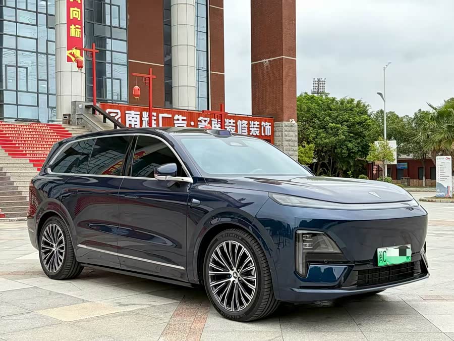 Deepal S09 2025 car image #4