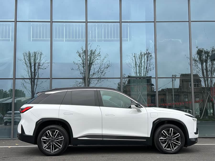 NIO ES6 2021 صورة سيارة #4