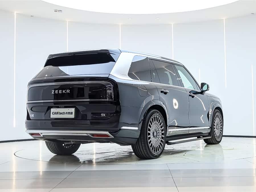 极氪 极氪009 2024 汽车图片 #4