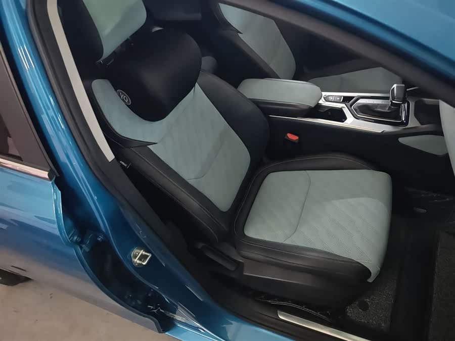 GEELY Emgrand L 2022 car image #4