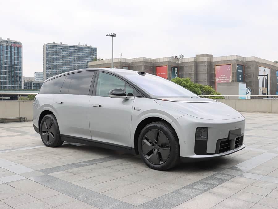 Li i8 2025 изображение автомобиля #4