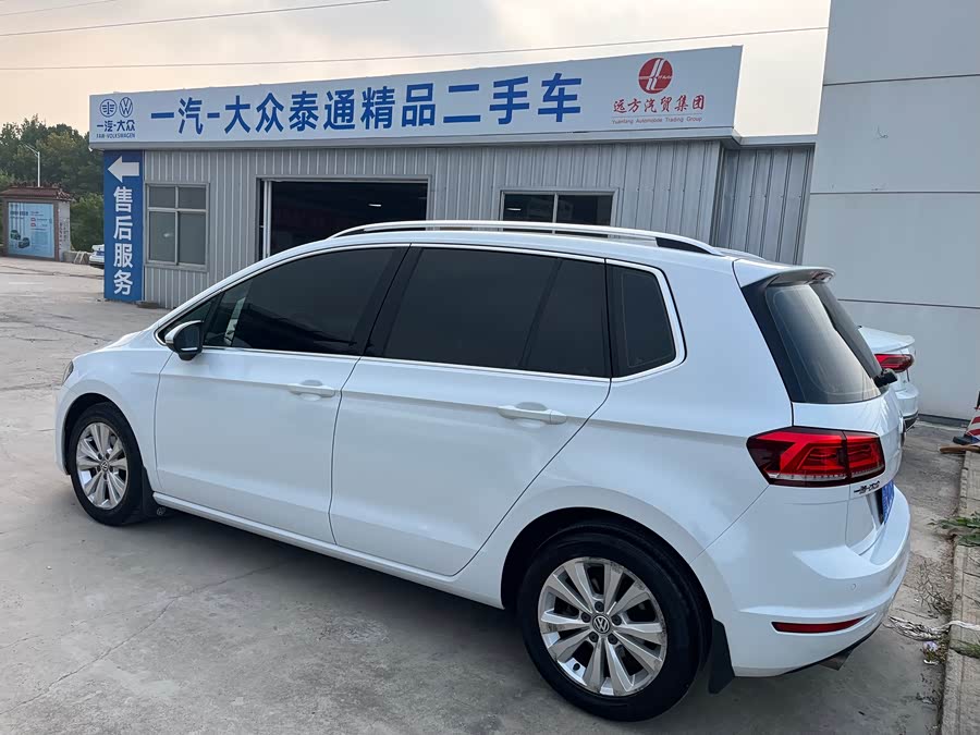 Volkswagen Golf Sportsvan 2017 #4 Volkswagen Golf Sportsvan 2017 car image #4