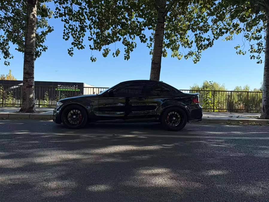 BMW 1 Series M 2012 #4 BMW 1 Series M 2012 car image #4