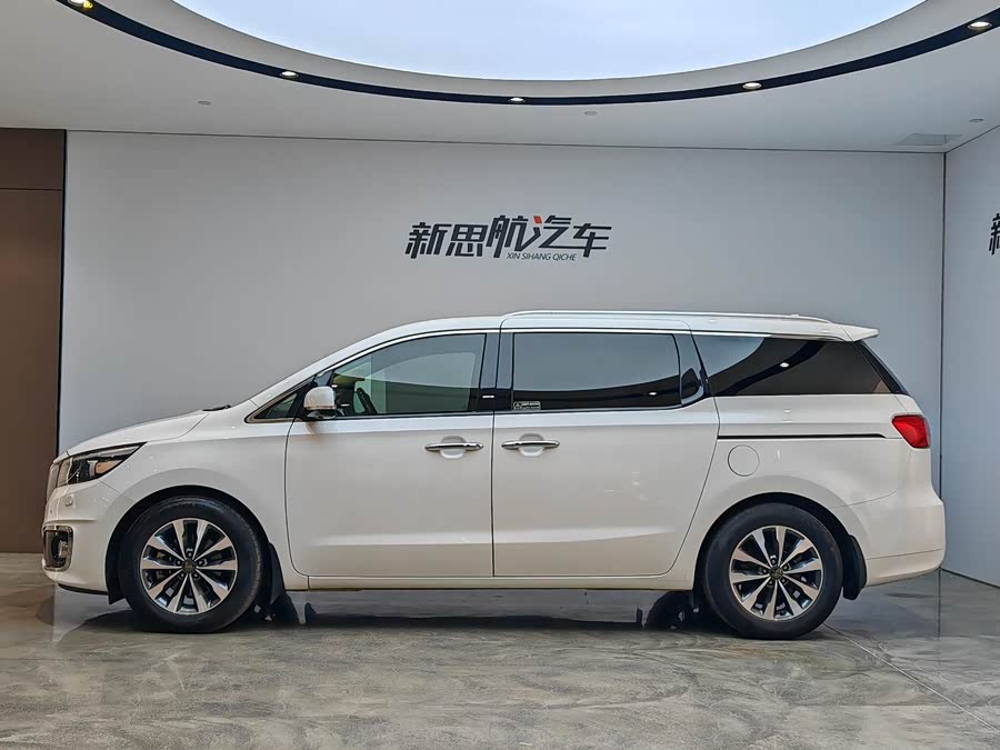 Kia Carnival (Imported) 2018 immagine di auto #4