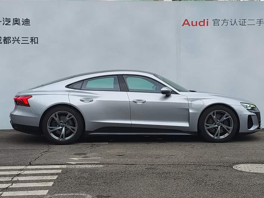 Audi e-tron GT 2024 #4 Audi e-tron GT 2024 image de voiture #4