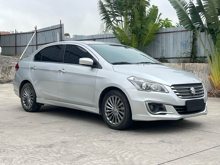 Suzuki Ciaz 2017 изображение автомобиля #4