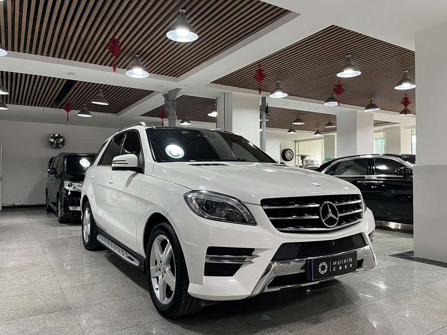 Mercedes-Benz M Class 2015 car image #4