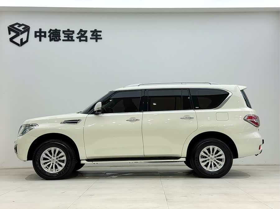 Nissan 2018 car image #4