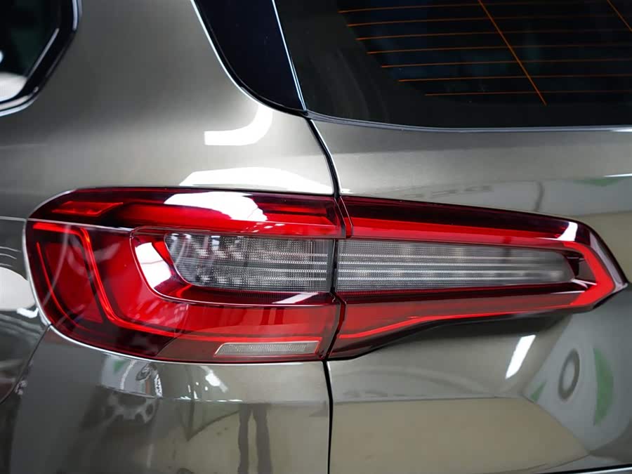 BMW X5 M 2020 car image #4