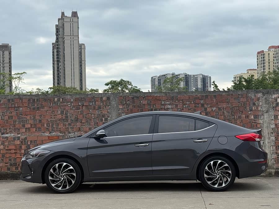 Hyundai Elantra AD 2019 car image #4