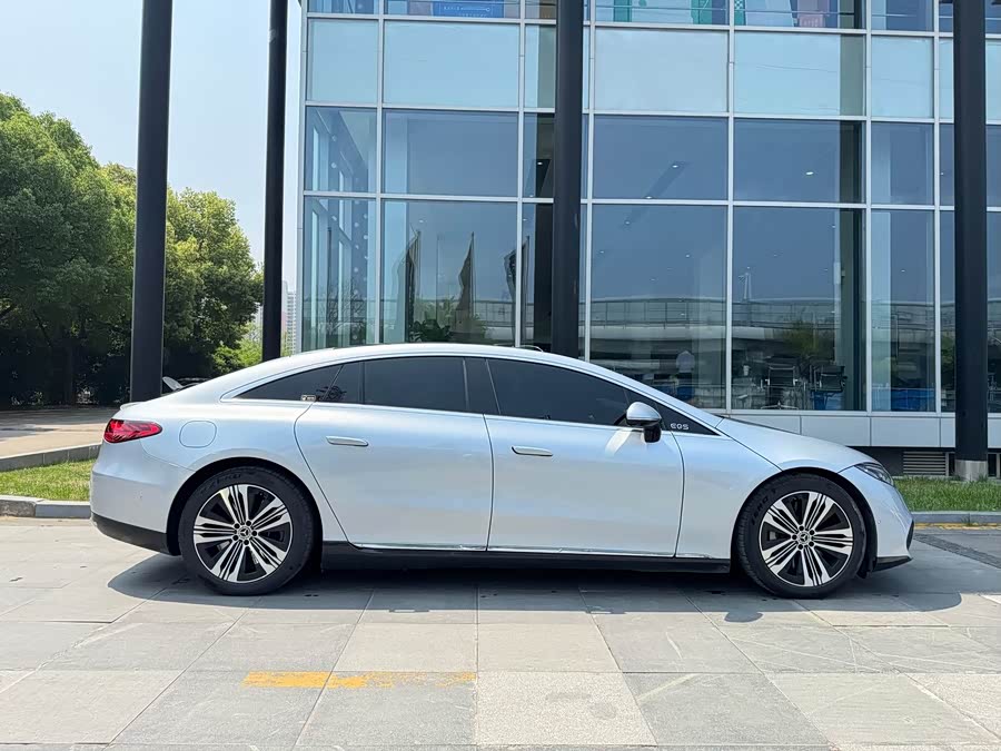 Mercedes-Benz EQS Class 2024 #4 Mercedes-Benz EQS Class 2024 car image #4