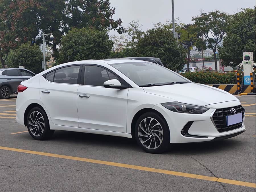 Hyundai Elantra AD 2020 car image #4