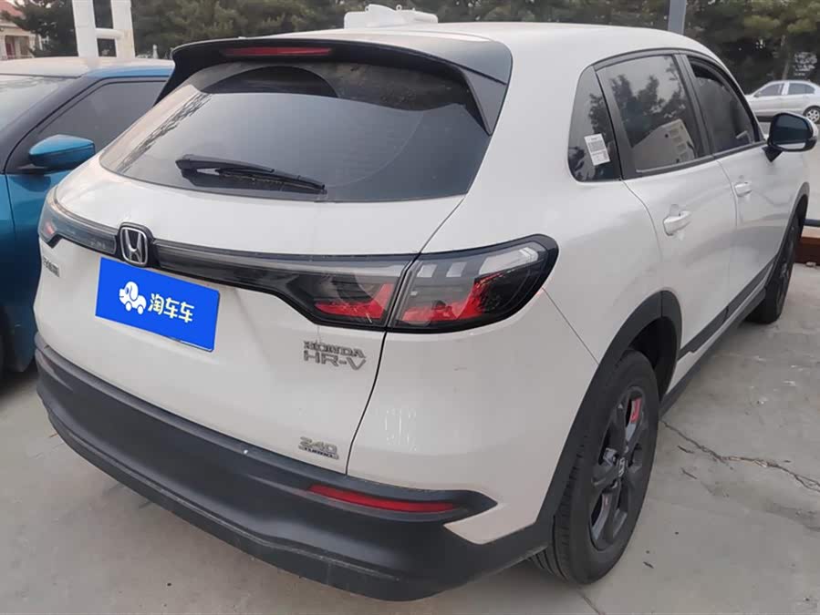 Honda HR-V 2024 car image #4