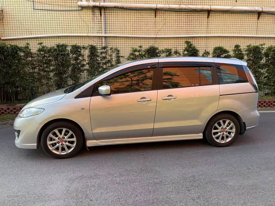 Mazda 5 2009 image de voiture #4