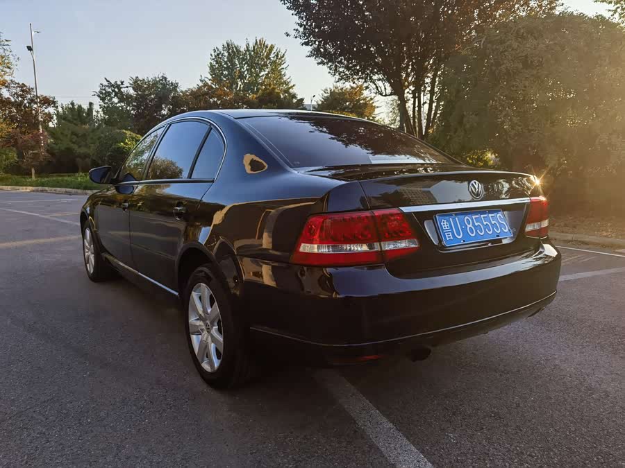 Volkswagen Passat Lingyu 2010 #4 Volkswagen Passat Lingyu 2010 car image #4