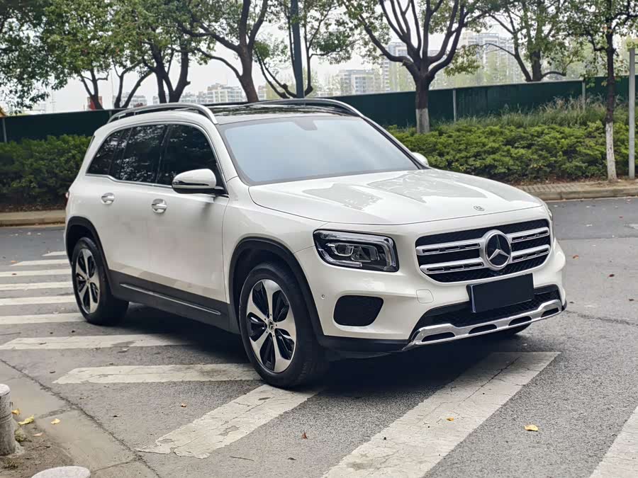 Mercedes-Benz GLB Class 2023 car image #4