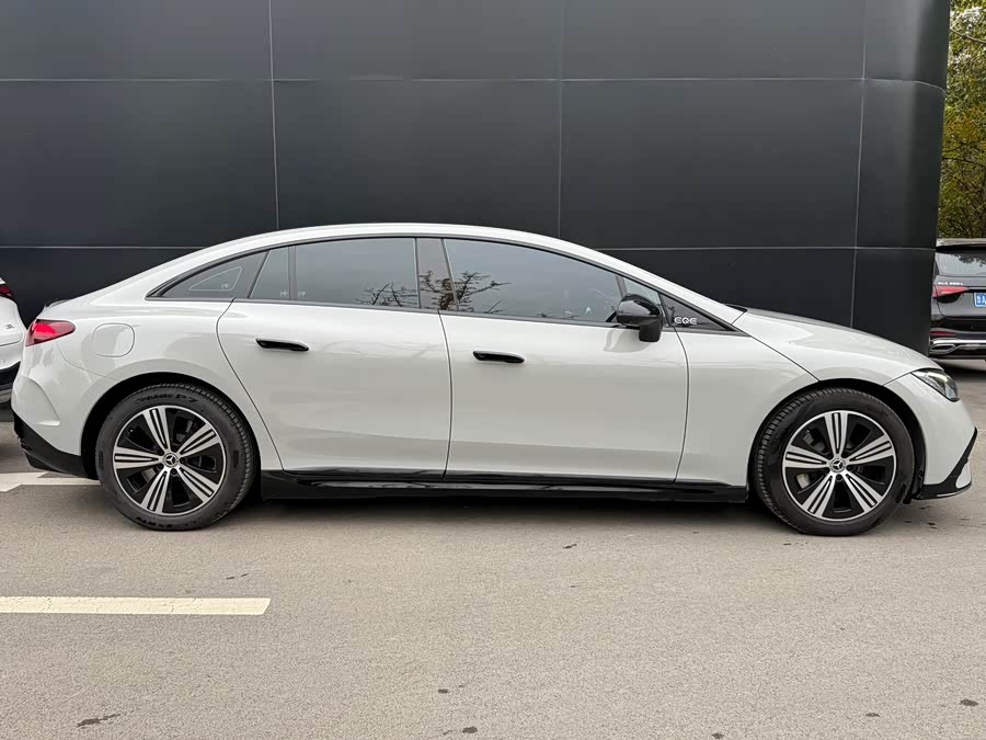 Mercedes-Benz EQE Class 2023 #4 Mercedes-Benz EQE Class 2023 car image #4