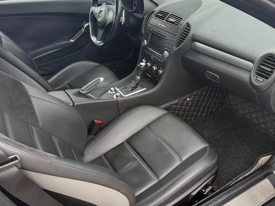 Mercedes-Benz SLK AMG 2011 immagine di auto #4