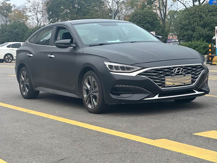 Hyundai Lafesta 2019 car image #4