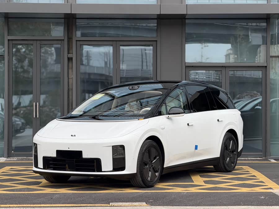 Li i8 2025 изображение автомобиля #4