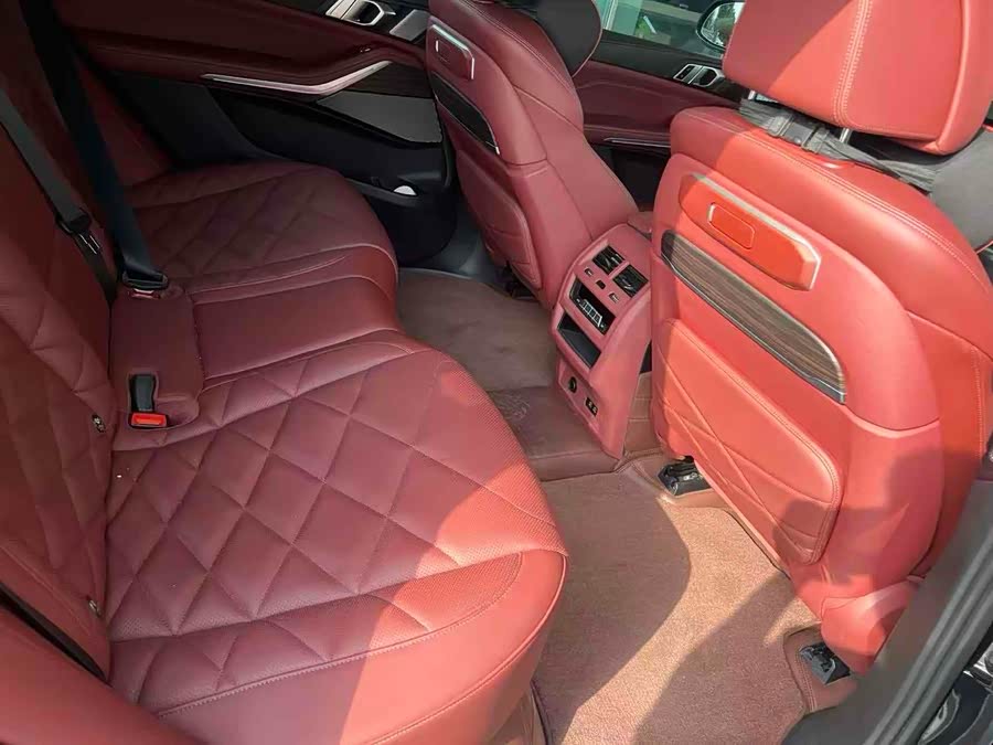 BMW X5 2024 car image #4