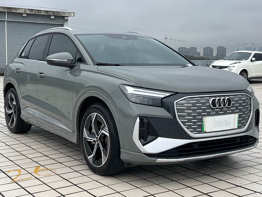 Audi Q4 e-tron 2022 immagine di auto #4