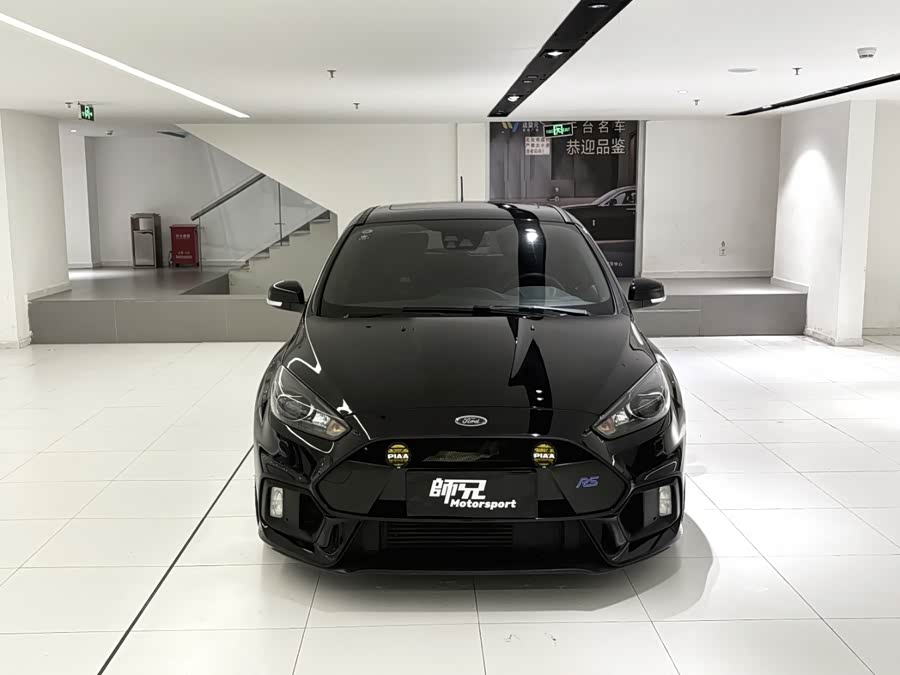 Ford Focus (Imported) 2019 صورة سيارة #4