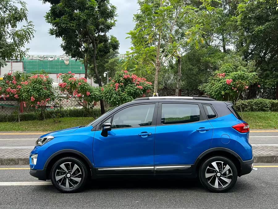 Changan CS15 EV 2019 car image #4