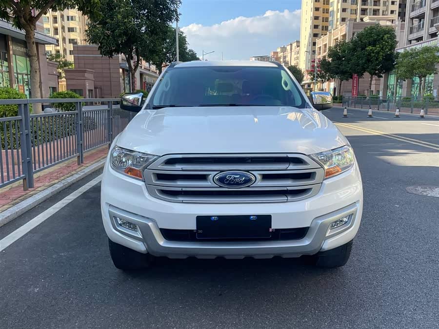 Ford Everest 2017 immagine di auto #4