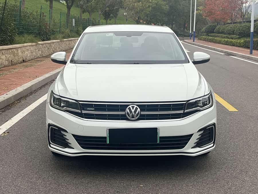Volkswagen Bora Pure Electric 2020 صورة سيارة #4