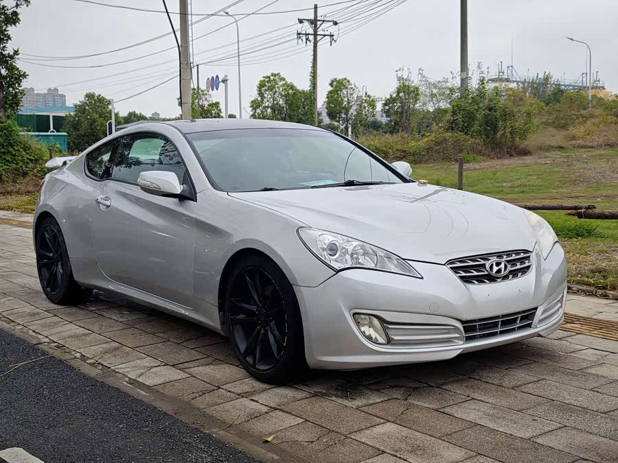 Hyundai Rohens-Coupe 2009 #4 Hyundai Rohens-Coupe 2009 car image #4