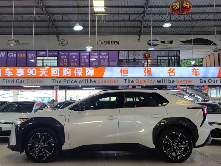 Toyota bZ4X 2022 immagine di auto #4