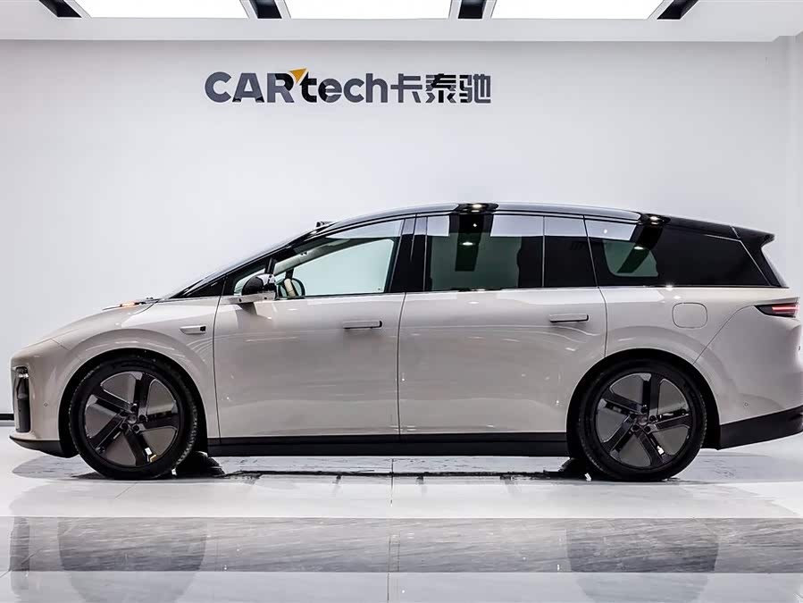 Li i8 2025 изображение автомобиля #4