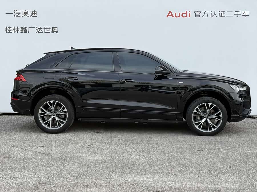 Audi Q8 2022 car image #4