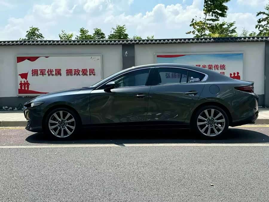 Mazda 3 2022 immagine di auto #4