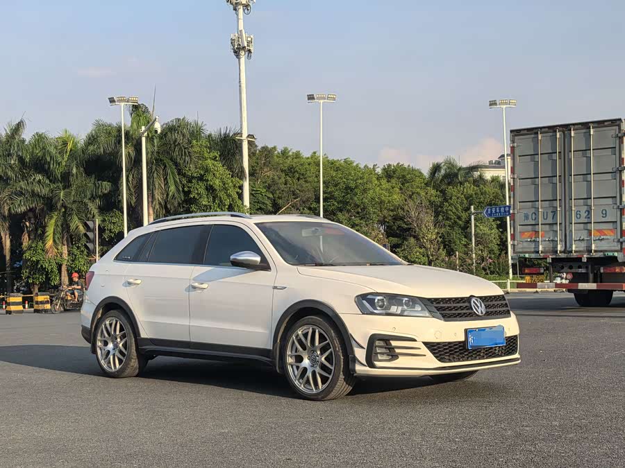 Volkswagen Cross Lavida 2014 immagine di auto #4