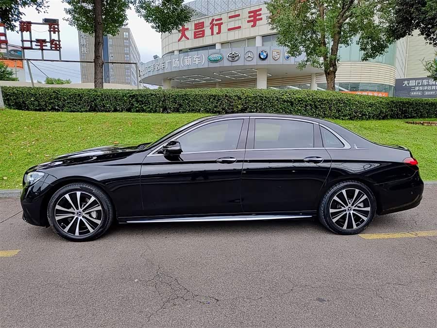 Mercedes-Benz E Class New Energy 2023 car image #4