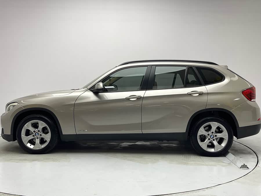 BMW X1 (Imported) 2013 car image #4