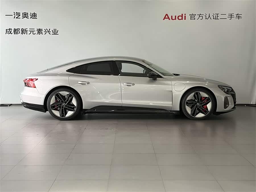 Audi RS e-tron GT car image #4