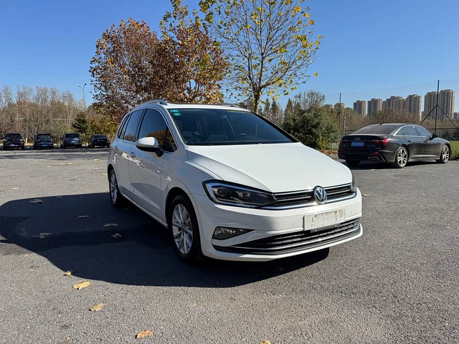 Volkswagen Golf Sportsvan 2020 car image #4