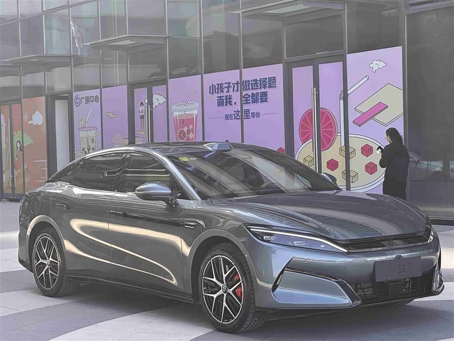 BYD HanL 2025 صورة سيارة #4