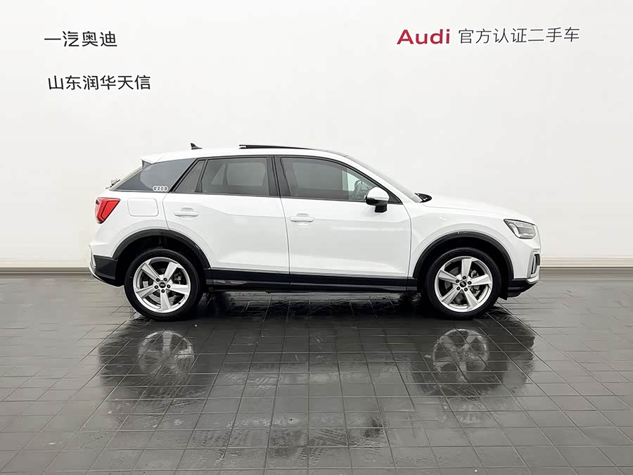 Audi Q2L 2023 car image #4