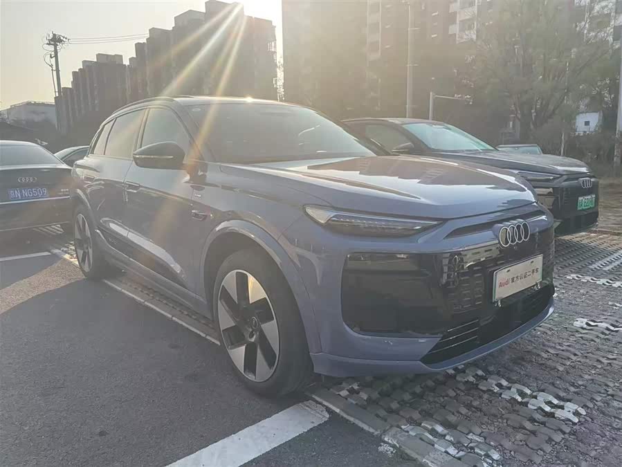 Audi Q6L e-tron 2025 #4 Audi Q6L e-tron 2025 صورة سيارة #4