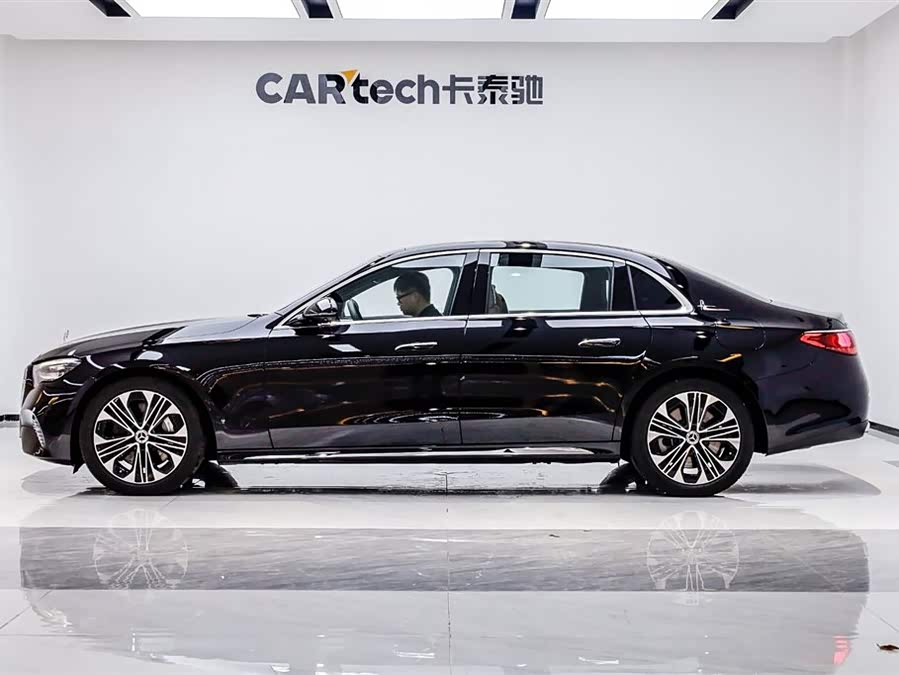 Mercedes-Benz E Class New Energy 2025 car image #4