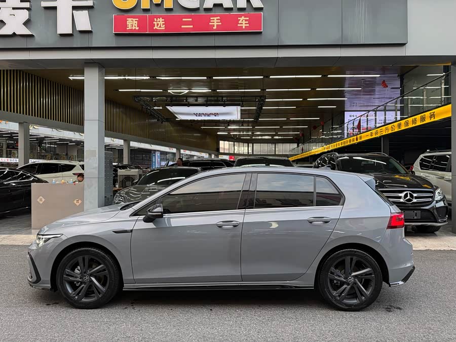 Volkswagen Golf 2022 car image #4