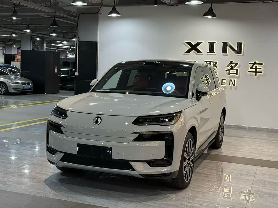 Denza N9 2025 #4 Denza N9 2025 car image #4