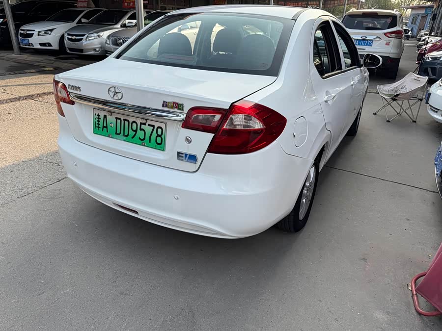 JAC 2017 #4 JAC 2017 car image #4