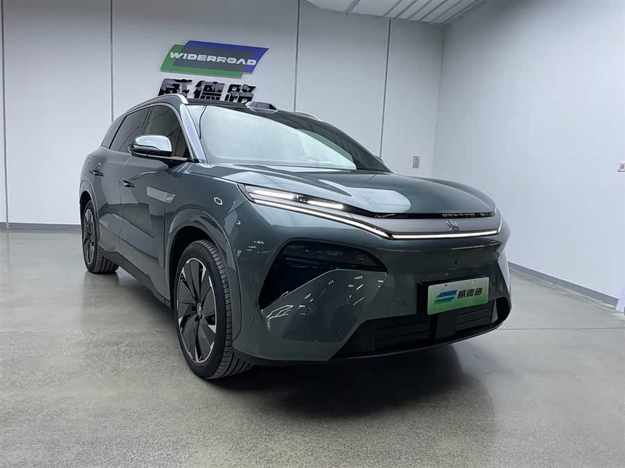 BYD Tang L 2025 #4 BYD Tang L 2025 صورة سيارة #4