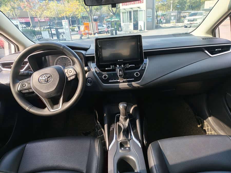 Toyota Corolla 2020 #4 Toyota Corolla 2020 صورة سيارة #4
