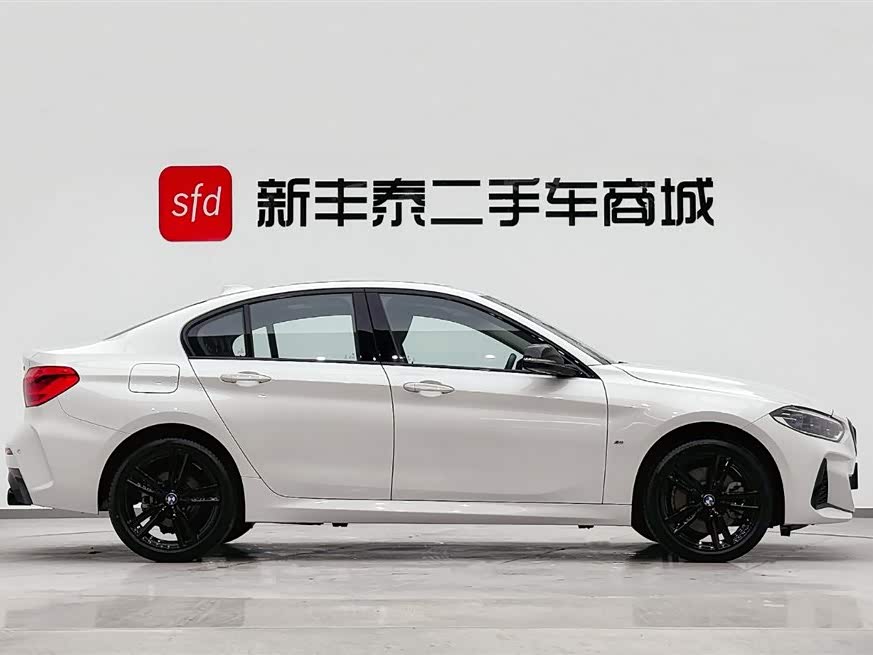 BMW 1 Series 2020 immagine di auto #4